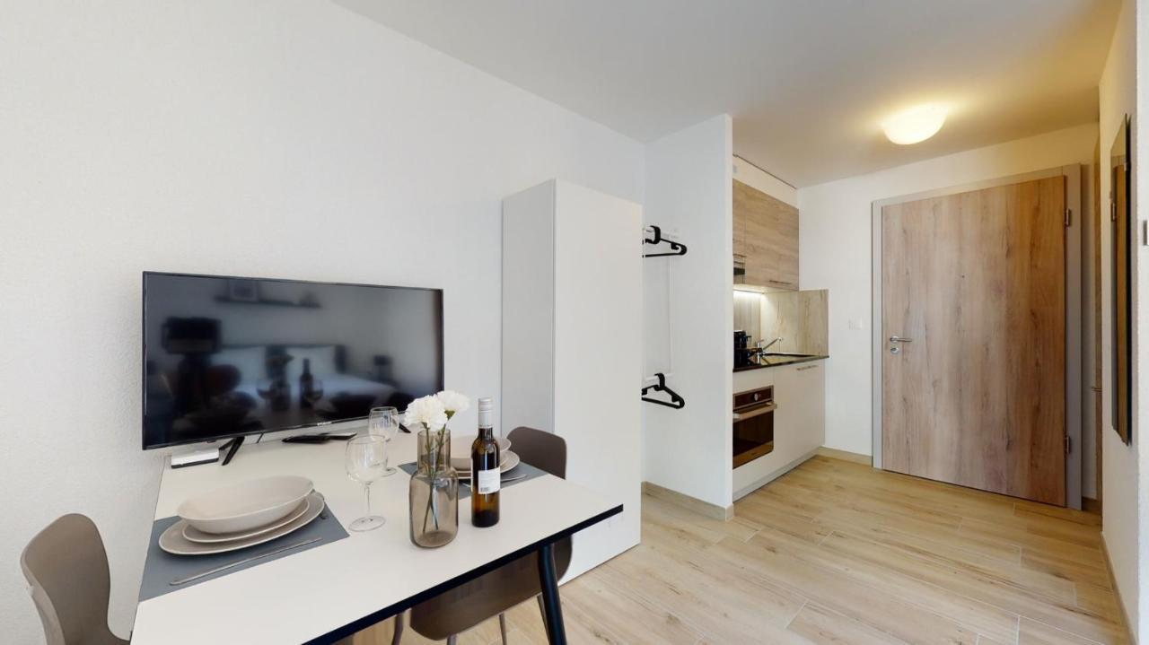 Nonanteneuf Appart Hotel Aigle - Contactless Check-In Exterior photo